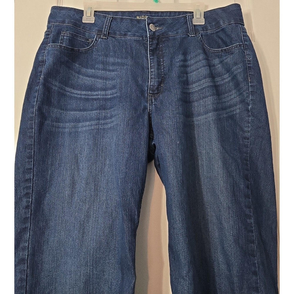 Lee Riders Womans Capri Size 18M with Rinestone Pockets - Picture 2 of 5